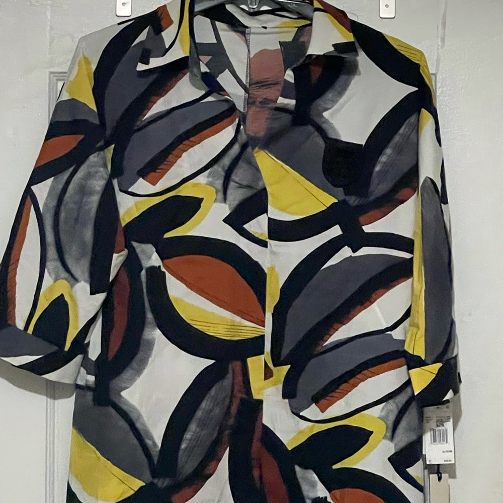 Buffalo men's XL unique colorful shirt.